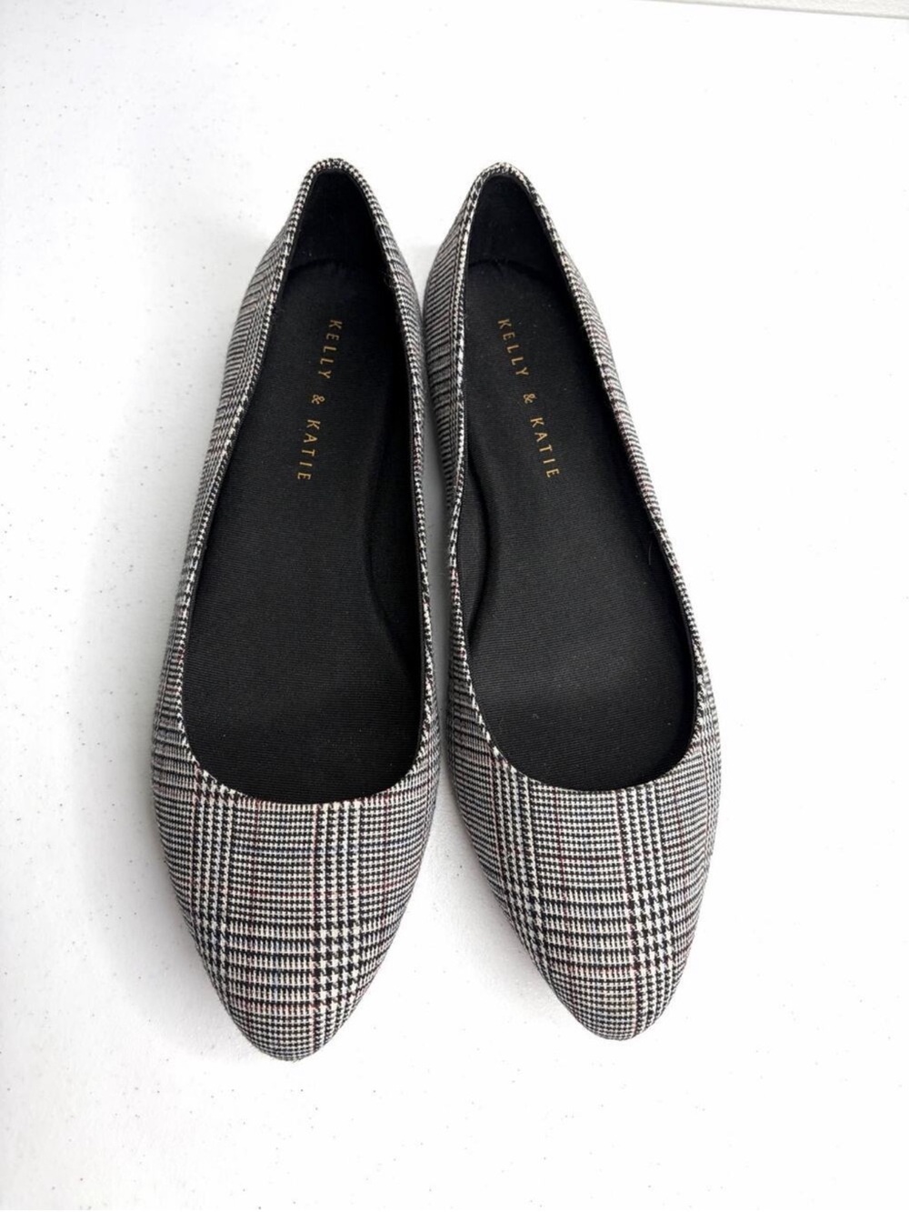 Kelly & Katie Pirassa Black & White Ballet Flats - Size 8